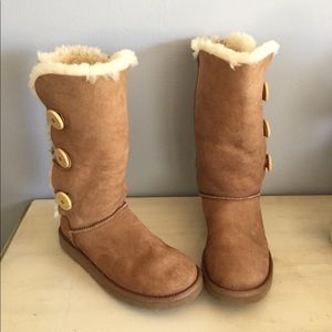 Uggs Tall Tan Triple Button Bailey Boots, Size: 8